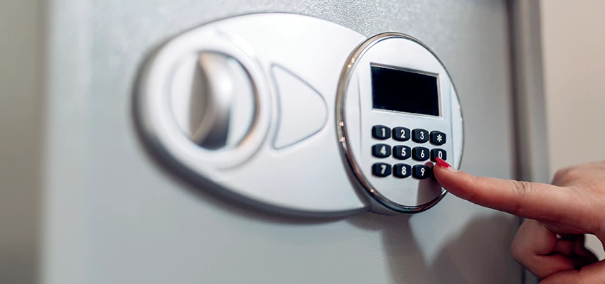 Jewelry Safe Cracking in Prunedale, California